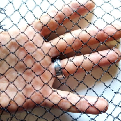 Bird netting hole size 